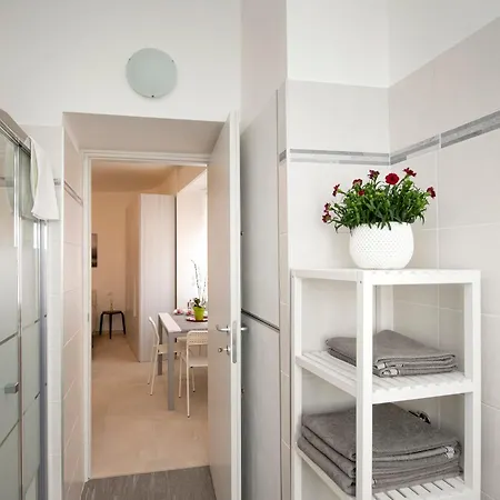 Mihaela 2 Бавено